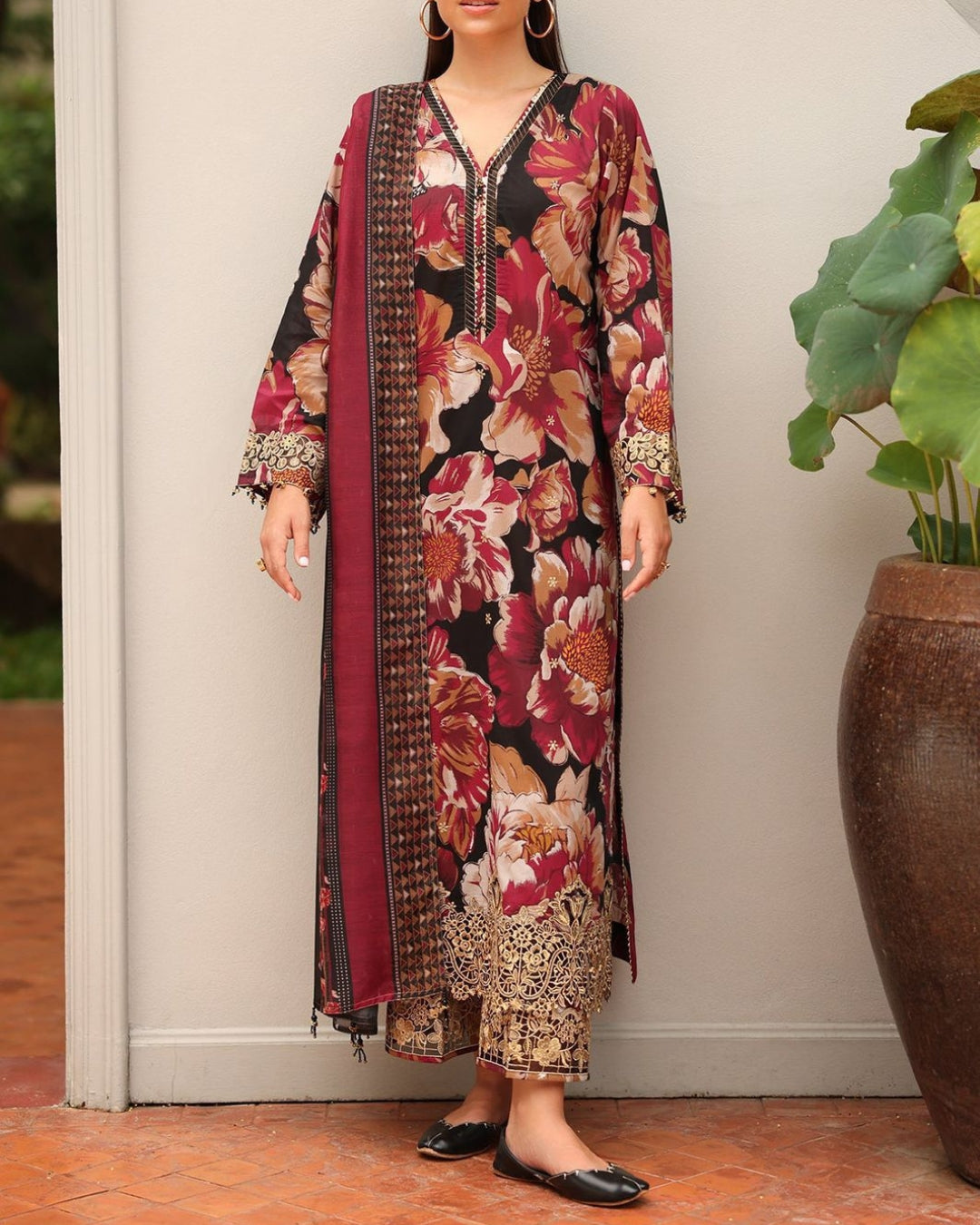 BAROQUE – 3PC KHADDAR UNSTITCHED DIGITAL PRINTED SUIT WITH HEAVY EMBROIDERED PATCHES