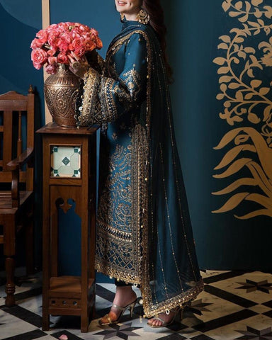 ASIM JOFA – 3PC CHIFFON UNSTITCHED EMBROIDERED SUIT WITH MALAI TROUSER AND DUPATTA