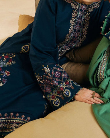 COCO BY ZARA SHAHJAHAN – 3PC DHANAK UNSTITCHED EMBROIDERED SHIRT WITH HEAVY SHAWL